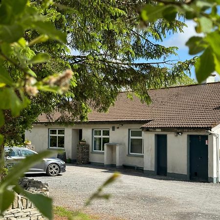 The Common Knowledge Centre Hostel Kilfenora Exterior foto
